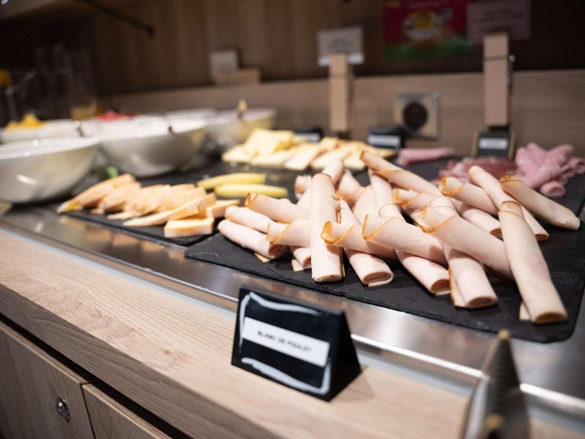 Novotel Angers Centre Gare Eksteriør billede